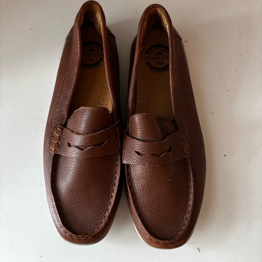 Drivers Club Womens Penny Loafers in Tan Leather. Size 5.5 Made in Brazil